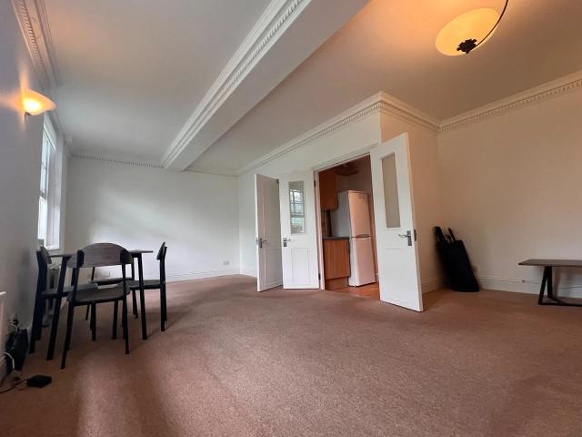 Flat for rent in Chalk Farm, Primrose Hill