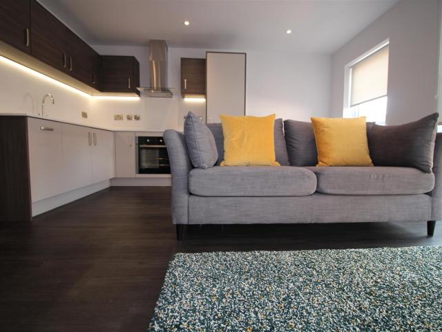 Flat for rent in Highfields, Old Wharf