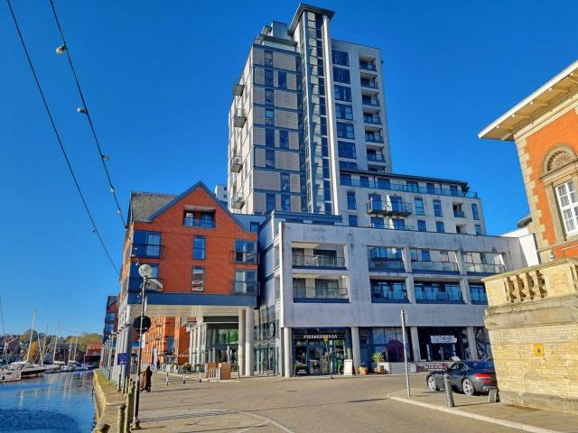 Flat for rent in Key Street, Suffolk