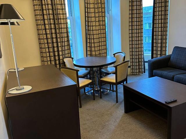 Flat for rent in West End, Ballindoch