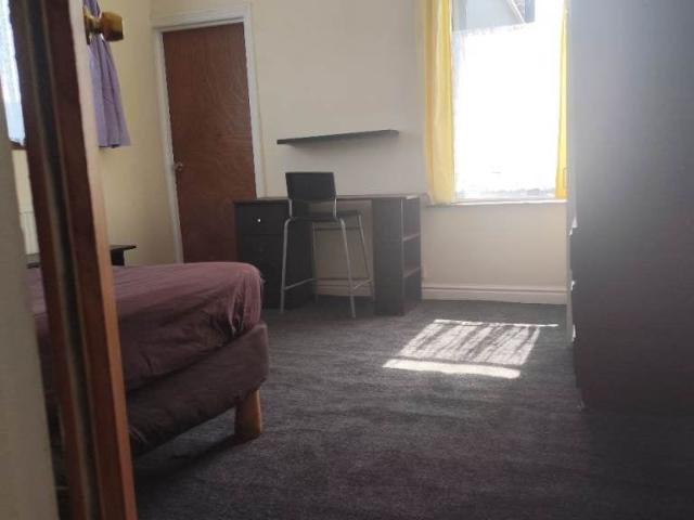 Flat for rent in Bishopsgate Green, Coventry