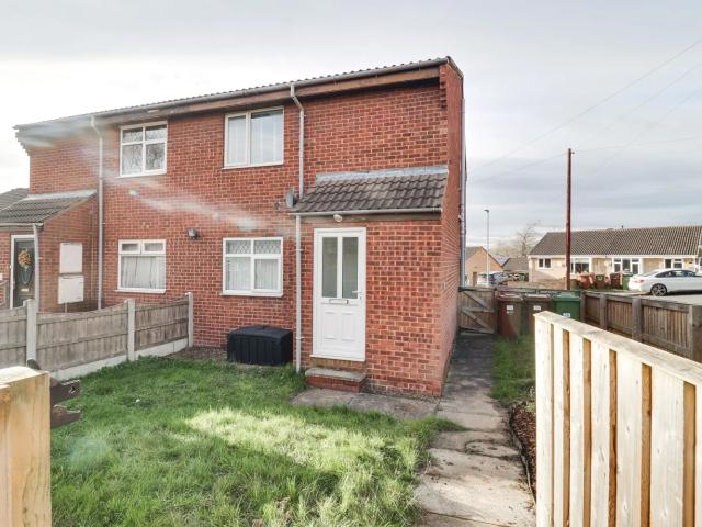 Flat for rent in Wrenthorpe, West Yorkshire
