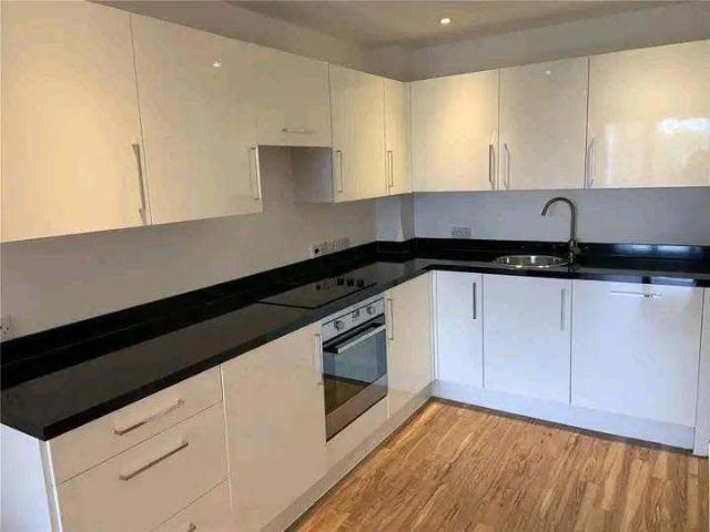 Flat for rent in Aldgate, Lyons