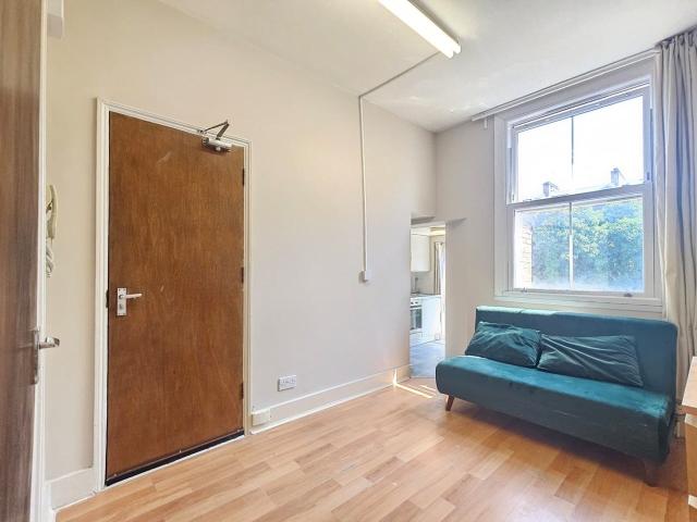 Flat for rent in Holloway, Greater London