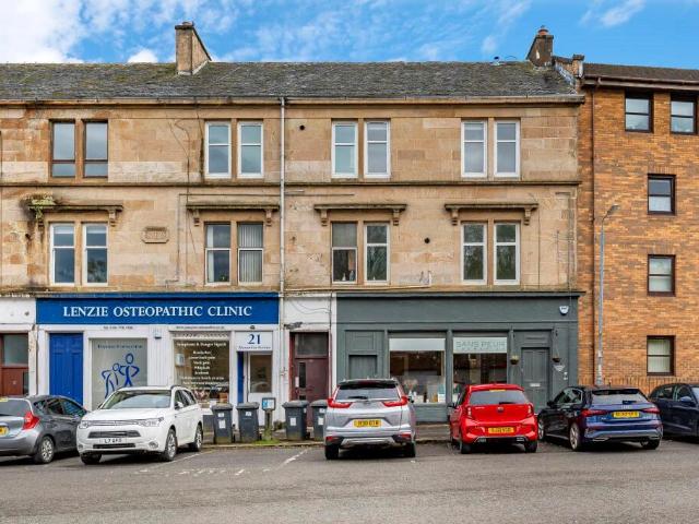 Flat for rent in Auchinloch, Scotland