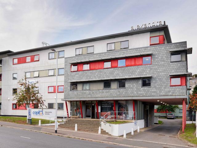 Flat for rent in Lipson Vale, Mount Wise