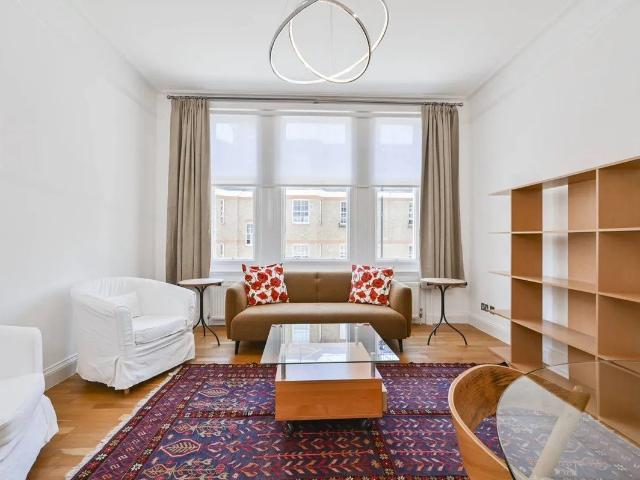Flat for rent in Camden Town