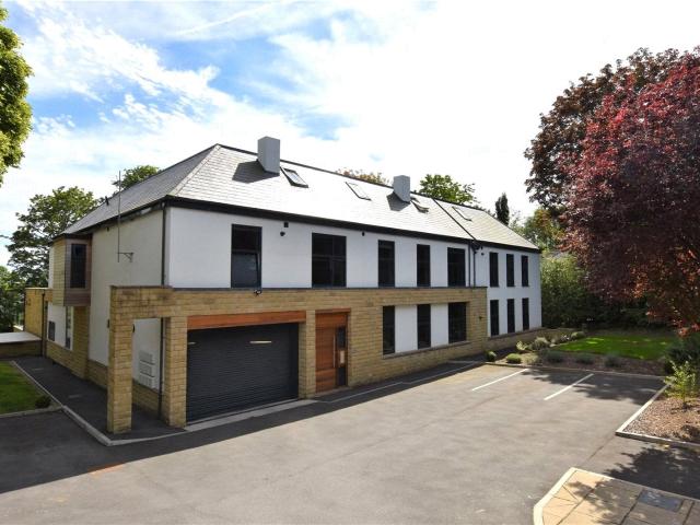 Flat for rent in Gledhow Park, Leeds