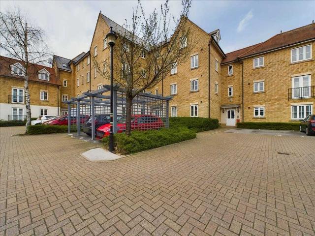Flat for rent in Ravenswood, Key Street