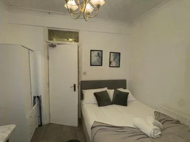 Flat for rent in Upper Edmonton, Greater London