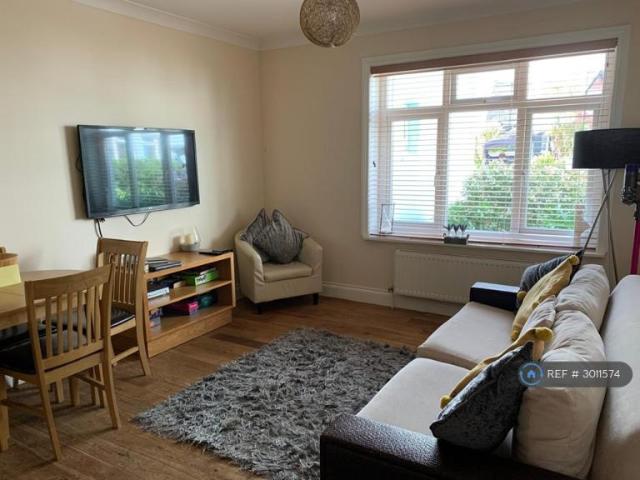 Flat for rent in Livermead