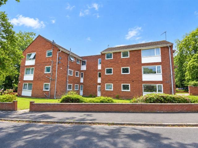 Flat for rent in Claughton, Oxton