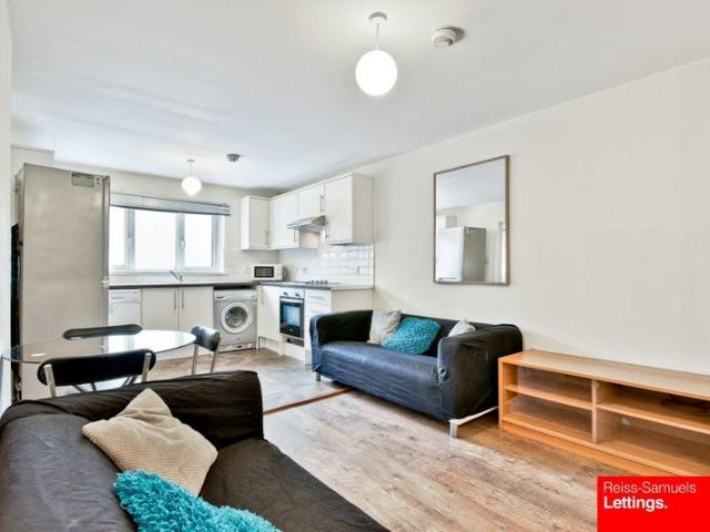 Flat for rent in Isle Of Dogs, Greater London