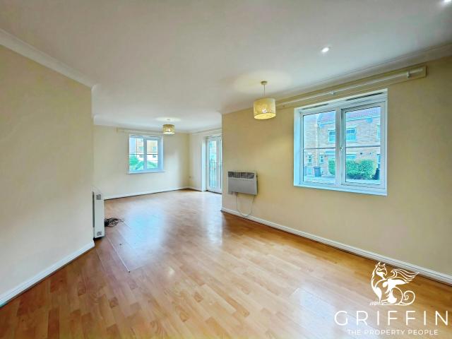 Flat for rent in Purfleet, Essex