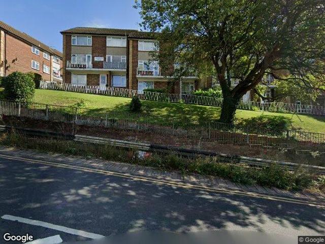 Flat for rent in Totteridge, Cressex