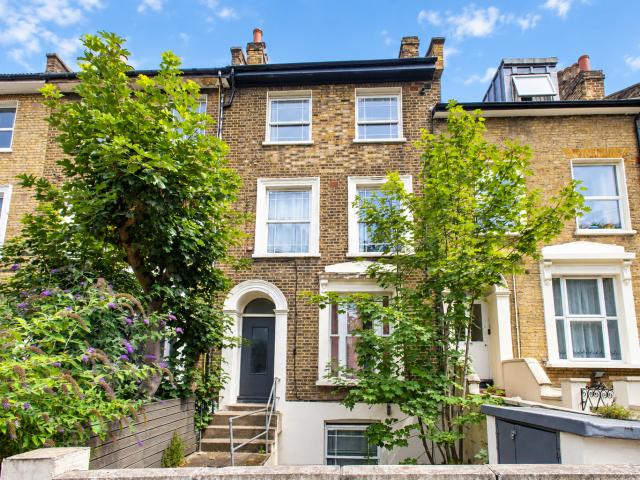 Flat for rent in London Borough of Lewisham, New Cross