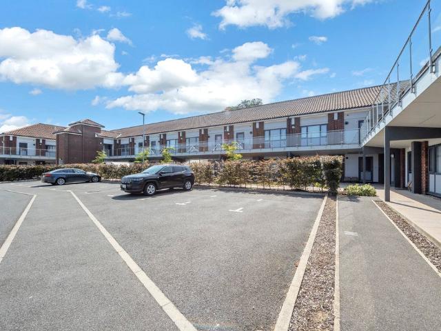 Flat for rent in Moreton Hall, Chedburgh