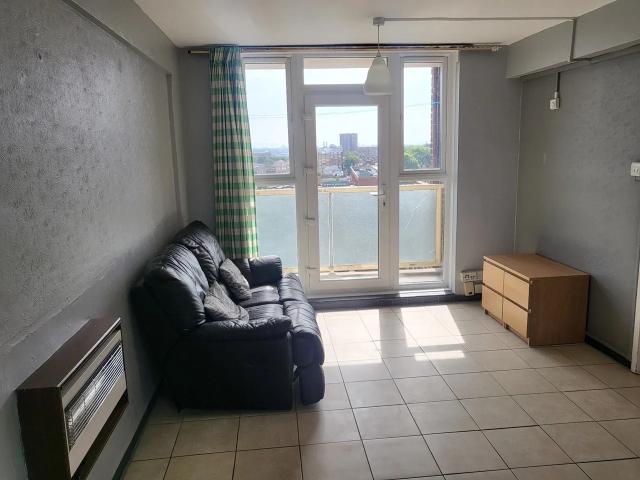 Flat for rent in Stamford Hill, Greater London