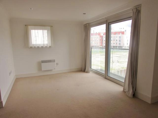 Flat for rent in Stoke, Stoke
