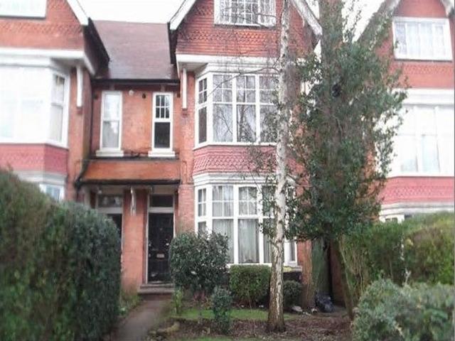 Flat for rent in Wake Green, West Midlands