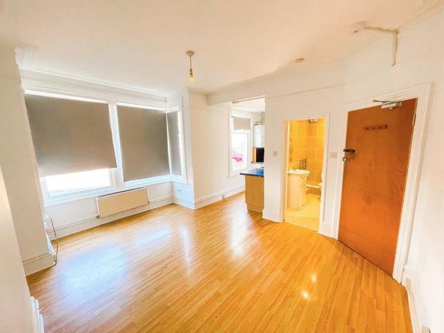 Flat for rent in Alton Barnes, Essex