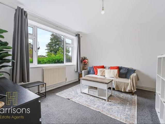 Flat for rent in Tonge Fold, Bolton