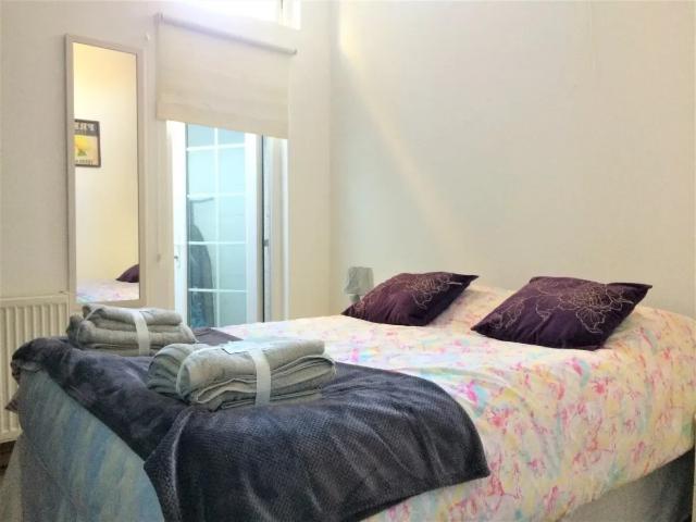 Flat for rent in London Borough of Ealing, Greater London