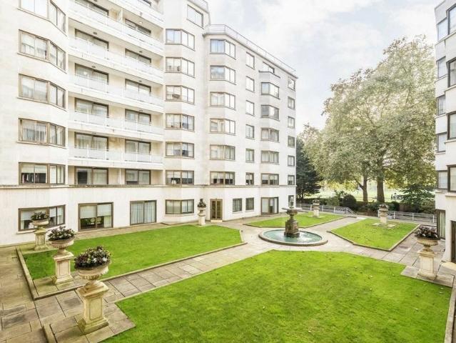 Flat for rent in Mayfair, St. James's