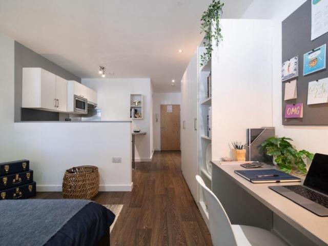 Flat for rent in Barbican, Mount Wise