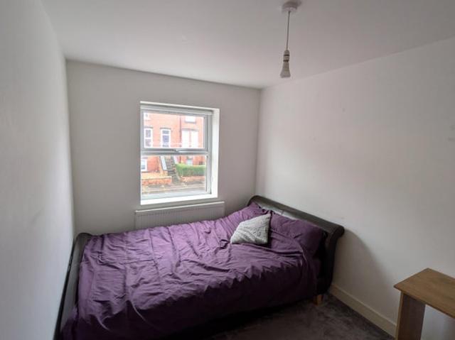 Flat for rent in Armley, Leeds