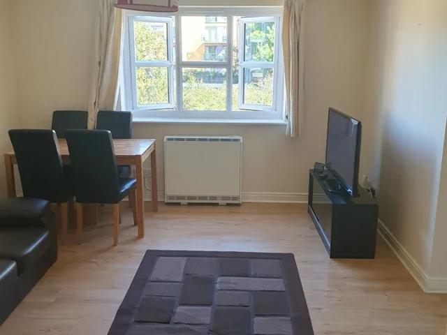 Flat for rent in London Borough of Lewisham, Deptford