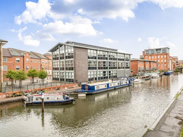 Flat for rent in Diglis, Worcestershire