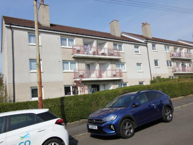 Flat for rent in Simshill, Glasgow