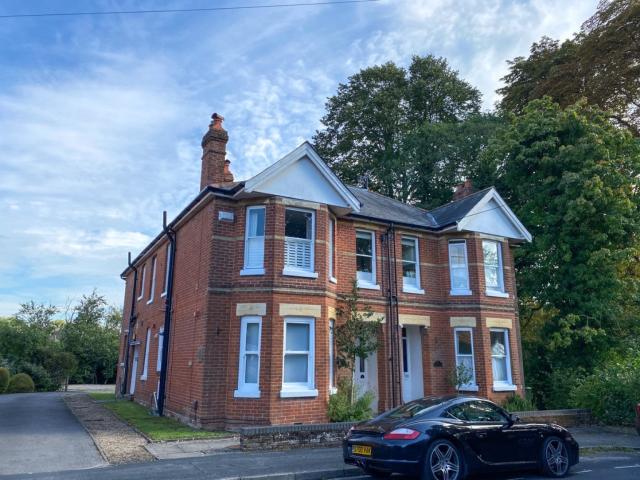 Flat for rent in Harestock, Hampshire