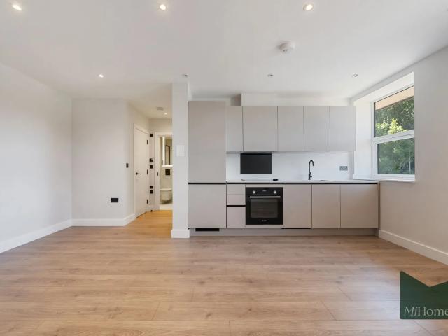 Flat for rent in Clewer Village, Windsor