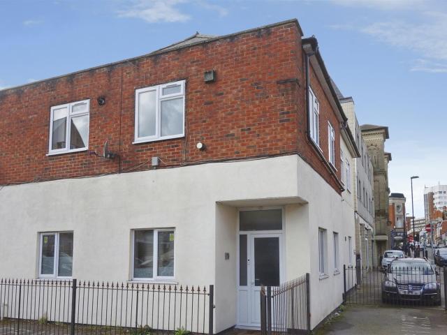 Flat for rent in Aldershot, Rushmoor