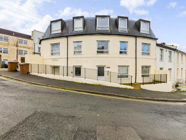 Flat for rent in Pennycomequick, Plymouth