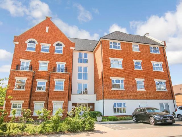 Flat for rent in Wickhurst Green, Horsham