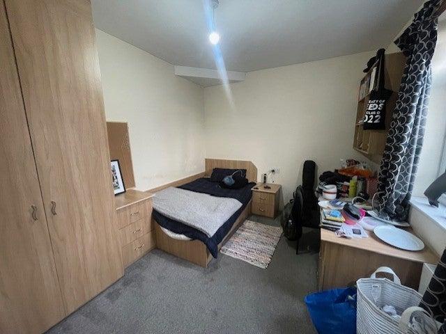 Flat for rent in Beckett Park, Headingley