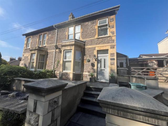 Flat for rent in Worlebury, Weston-super-mare