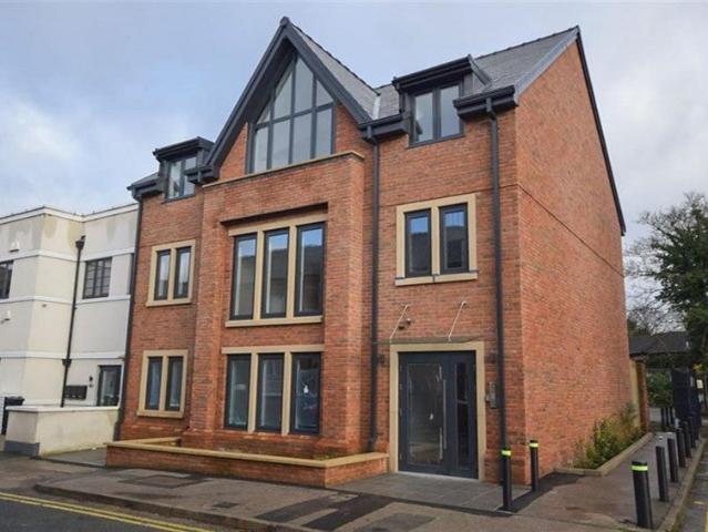 Flat for rent in Cheadle, Greater Manchester