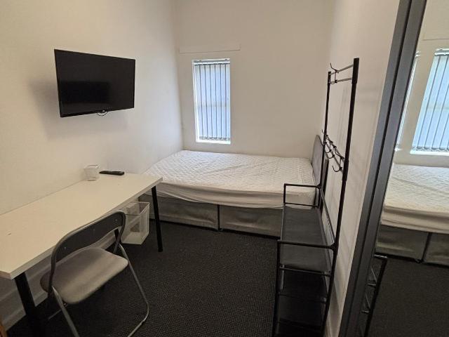 Flat for rent in Stoke, Stoke-on-Trent