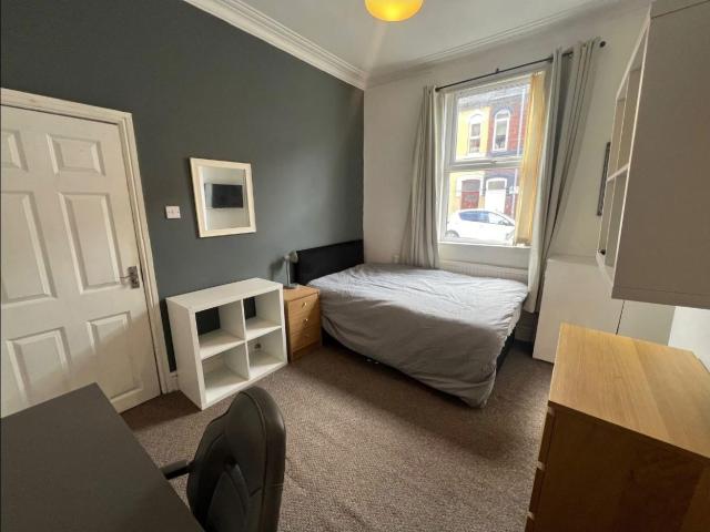 Flat for rent in Stoke, Stoke-on-Trent