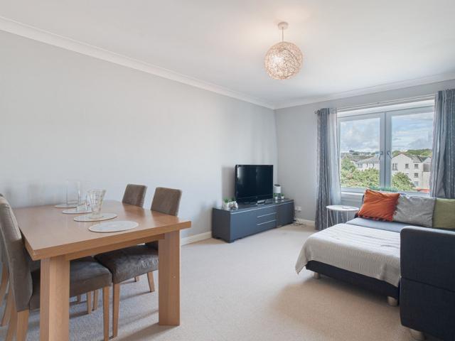 Flat for rent in Ashgrove, Ballindoch