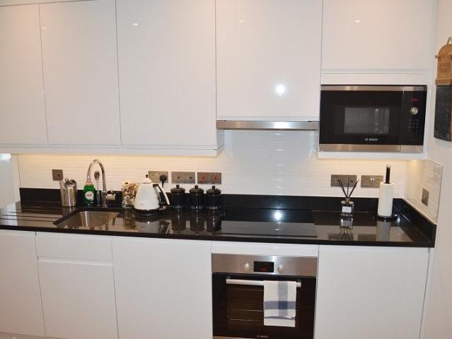 Flat for rent in Woodcote, Epsom