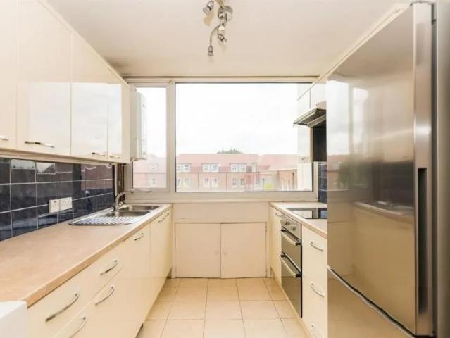 Flat for rent in Hendon, Greater London