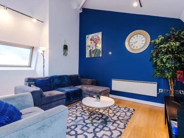 Flat for rent in Georgia, Greater Manchester