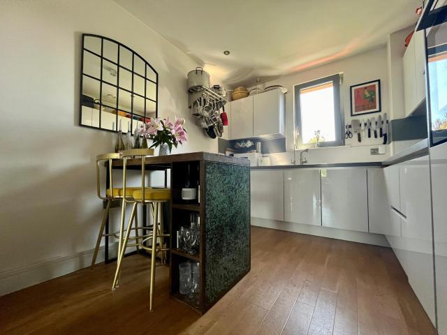 Flat for rent in Dalston, Dalston