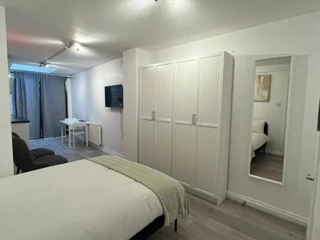 Flat for rent in Shepherd's Bush, Greater London