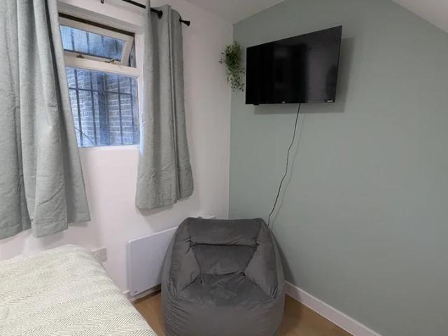 Flat for rent in Shepherd's Bush, Greater London
